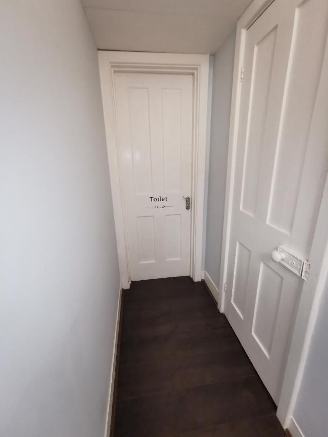 Neat Double Room London Eksteriør billede