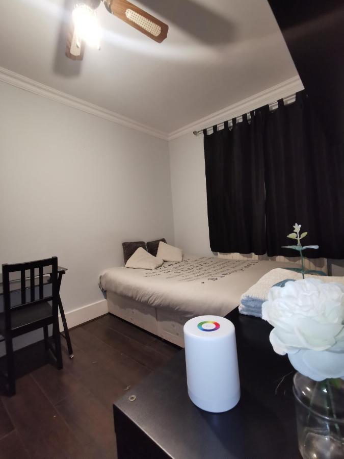 Neat Double Room London Eksteriør billede